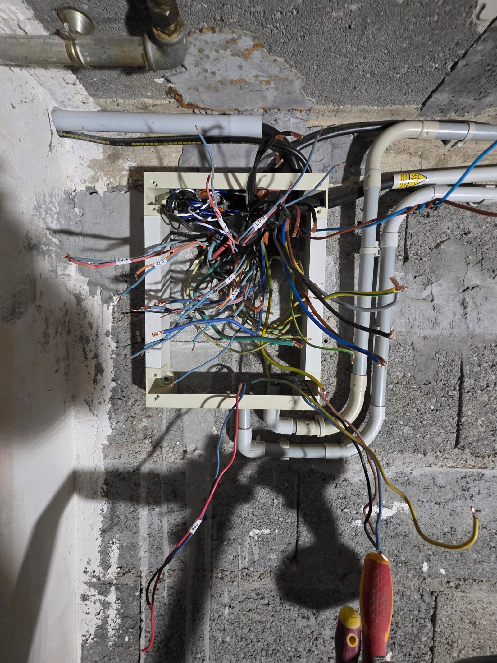 Installation Électrique Professionnelle